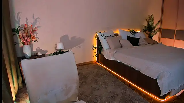 ChristinaConteeree online show from 10-21-25, 05:46