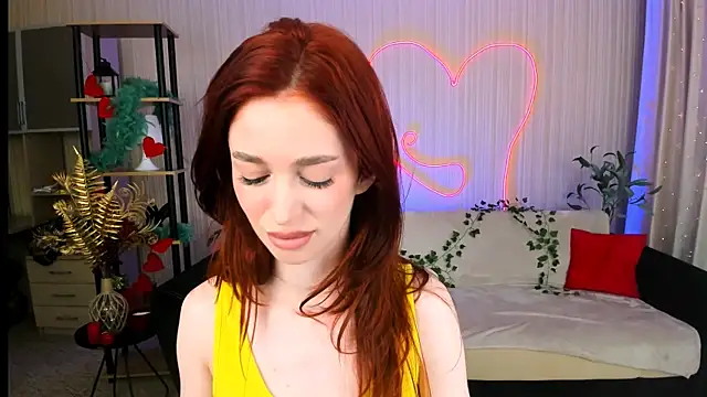 ChristinaConteeree online show from 06-12-26, 07:13