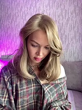 Snapshot of miss_veroNika chatting on 05-05-26, 02:41 miss veroNika online show from 05-05-26, 02:41