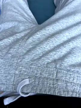 Snapshot of Frankieyyy1 chatting on 11-24-25, 08:03 Frankieyyy1 online show from 11-24-25, 08:03