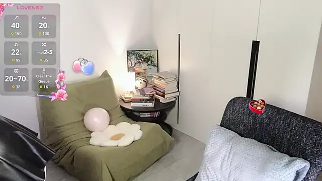 Snapshot of Emmaq996 chatting on 09-09-25, 03:17 Emmaq996 online show from 09-09-25, 03:17