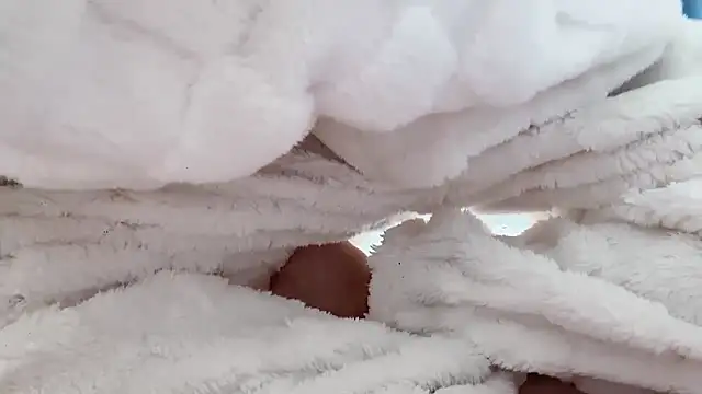 xiaojie2563 online show from 12-14-25, 11:26