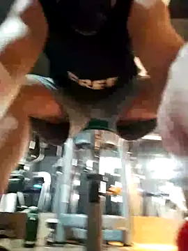 bigbb101011 online show from 10-05-25, 06:12