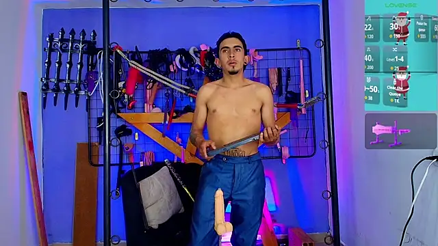 Snapshot of Massteer_dannlook_bdsm chatting on 12-15-25, 08:02 Massteer dannlook bdsm online show from 12-15-25, 08:02