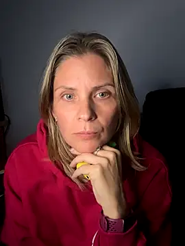 Lexi-Lux-X online show from 10-01-25, 02:39