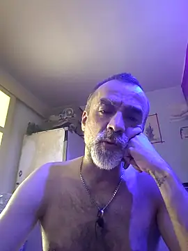 Snapshot of GabyCollado5 chatting on 09-10-25, 10:37 GabyCollado5 online show from 09-10-25, 10:37