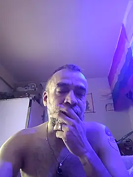 Snapshot of GabyCollado5 chatting on 10-14-25, 07:20 GabyCollado5 online show from 10-14-25, 07:20