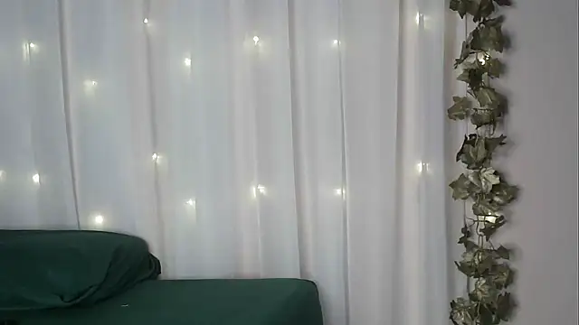 Snapshot of angelainparis28 chatting on 10-02-25, 05:36 angelainparis28 online show from 10-02-25, 05:36