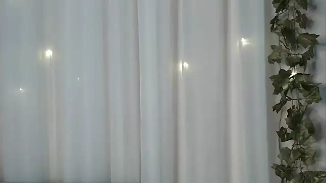 angelainparis28 online show from 11-09-25, 06:44