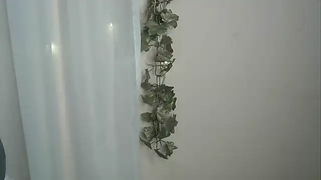 angelainparis28 online show from 11-26-25, 04:57