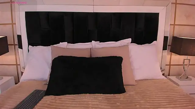 GretaVelvet online show from 12-18-25, 08:59