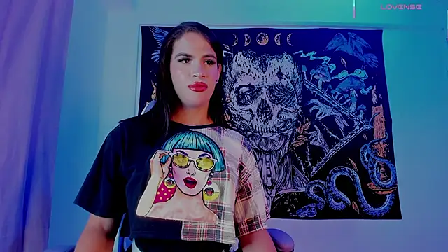 Mafer Osorio online show from 11-10-25, 02:21