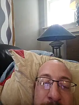 Snapshot of MEAT4urGRILL chatting on 02-19-25, 07:59 MEAT4urGRILL online show from 02-19-25, 07:59