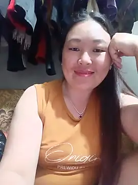 Snapshot of mptan73 chatting on 05-12-26, 01:41 mptan73 online show from 05-12-26, 01:41