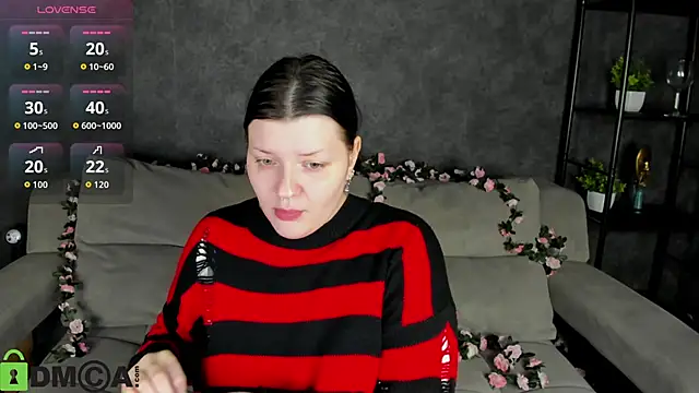 Michele Greenn online show from 11-07-25, 12:21