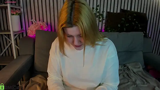 Michele Greenn online show from 04-13-26, 01:11