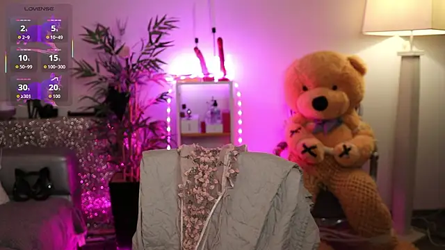 NovaHollisx online show from 02-24-26, 04:43