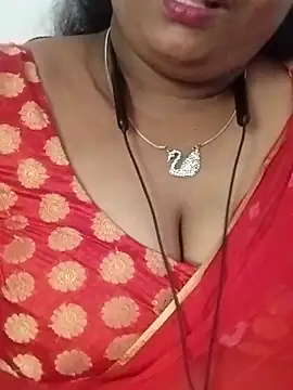 Snapshot of Divya-Lovely chatting on 10-05-25, 08:45 Divya-Lovely online show from 10-05-25, 08:45