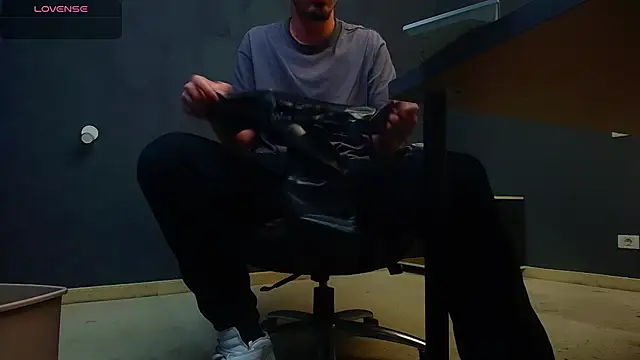 EnzoRace online show from 11-04-25, 05:50