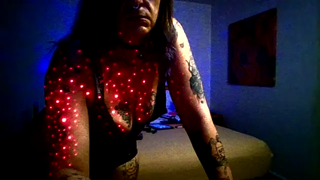 SparklesB1tch online show from 12-17-25, 01:17