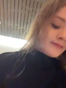 KittyQueeny online show from 10-04-25, 02:15