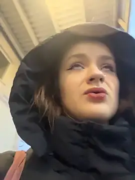 KittyQueeny online show from 12-20-25, 12:34