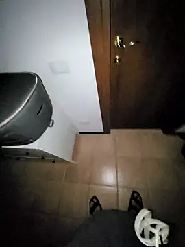 giova17cm online show from 04-23-26, 08:00