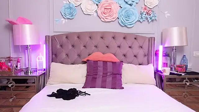 JenniferLovve online show from 07-10-26, 04:39