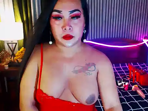 Snapshot of CumFactoryLuna chatting on 04-27-26, 02:04 CumFactoryLuna online show from 04-27-26, 02:04