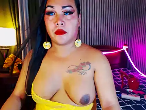 Snapshot of CumFactoryLuna chatting on 05-24-26, 10:42 CumFactoryLuna online show from 05-24-26, 10:42