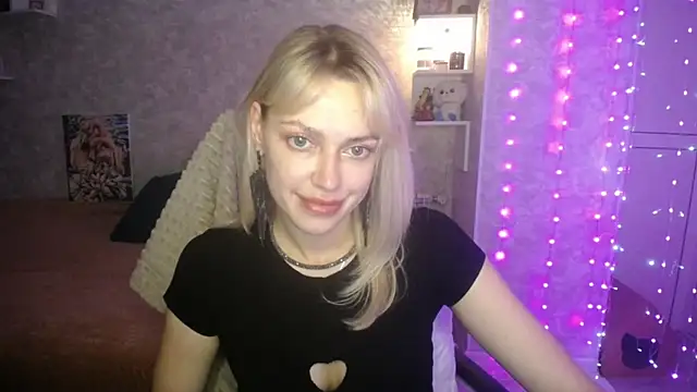 NickyAdamidi online show from 10-25-25, 05:51