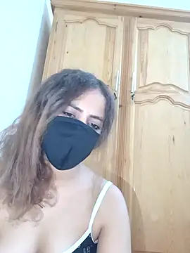 Snapshot of ghadiraa chatting on 09-21-25, 02:13 ghadiraa online show from 09-21-25, 02:13