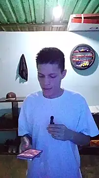 Snapshot of elinnki chatting on 04-08-26, 07:58 elinnki online show from 04-08-26, 07:58