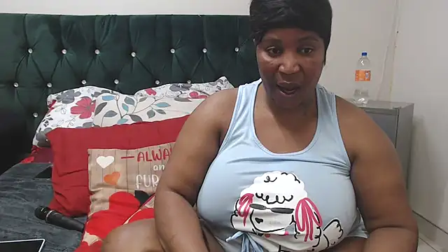 chockclitx5 online show from 10-18-25, 03:13