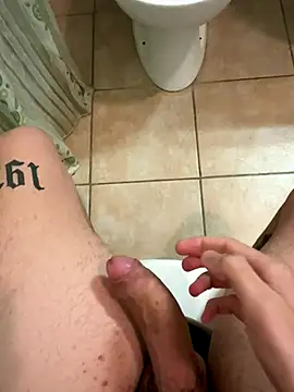 Snapshot of ilmiglior10 chatting on 09-27-25, 09:42 ilmiglior10 online show from 09-27-25, 09:42