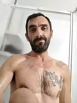 Snapshot of hotmen83 chatting on 10-23-25, 03:11 hotmen83 online show from 10-23-25, 03:11