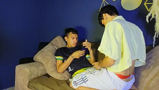 spicy adonhis online show from 04-25-26, 01:41