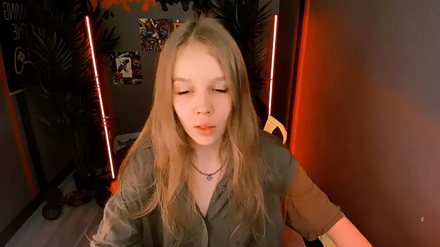 Selen hells weet online show from 10-20-25, 03:45