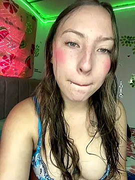 Snapshot of Tiara_19 chatting on 09-12-25, 08:09 Tiara 19 online show from 09-12-25, 08:09