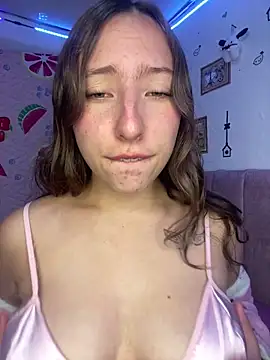 Snapshot of Tiara_19 chatting on 10-01-25, 11:00 Tiara 19 online show from 10-01-25, 11:00