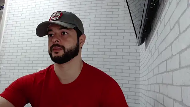 Snapshot of BombeiroHotx chatting on 11-01-25, 08:55 BombeiroHotx online show from 11-01-25, 08:55