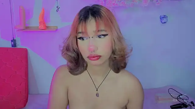 zoelight18 online show from 10-23-25, 07:34