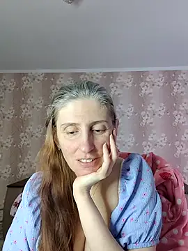 CandiCole online show from 06-05-26, 03:13