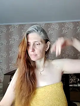 Snapshot of CandiCole chatting on 07-16-26, 05:13 CandiCole online show from 07-16-26, 05:13