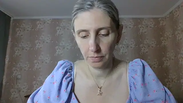 Snapshot of CandiCole chatting on 07-21-26, 04:59 CandiCole online show from 07-21-26, 04:59
