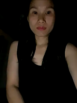 Snapshot of MinHiNi chatting on 10-04-25, 04:27 MinHiNi online show from 10-04-25, 04:27