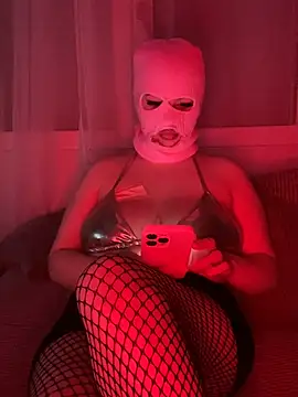 emiliafrancaise online show from 03-05-26, 09:22