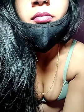 NEHA-DESHI999 online show from 12-17-25, 04:02