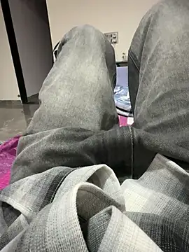 Snapshot of Marathiboyraj chatting on 10-19-25, 12:17 Marathiboyraj online show from 10-19-25, 12:17