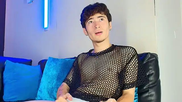  DantFox  online show from 10-28-25, 08:11